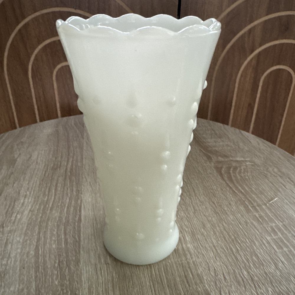 Vintage Anchor Hocking milk glass teardrop and pearls flared vase, 1960s